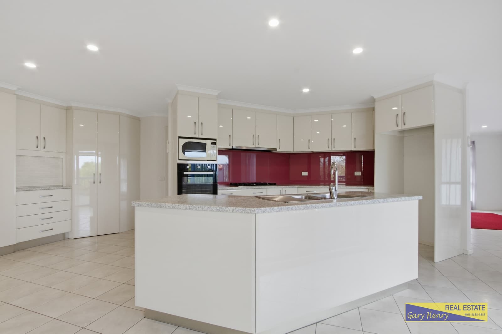 35 Bronsdon Street Lakes Entrance, Lakes Entrance - Thumbnail 2