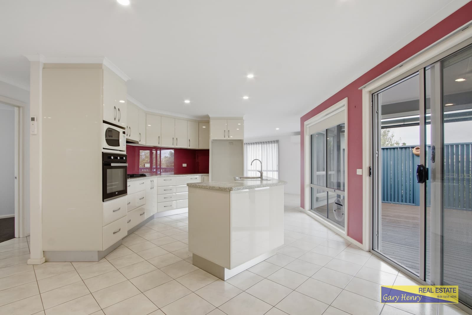 35 Bronsdon Street Lakes Entrance, Lakes Entrance - Thumbnail 4