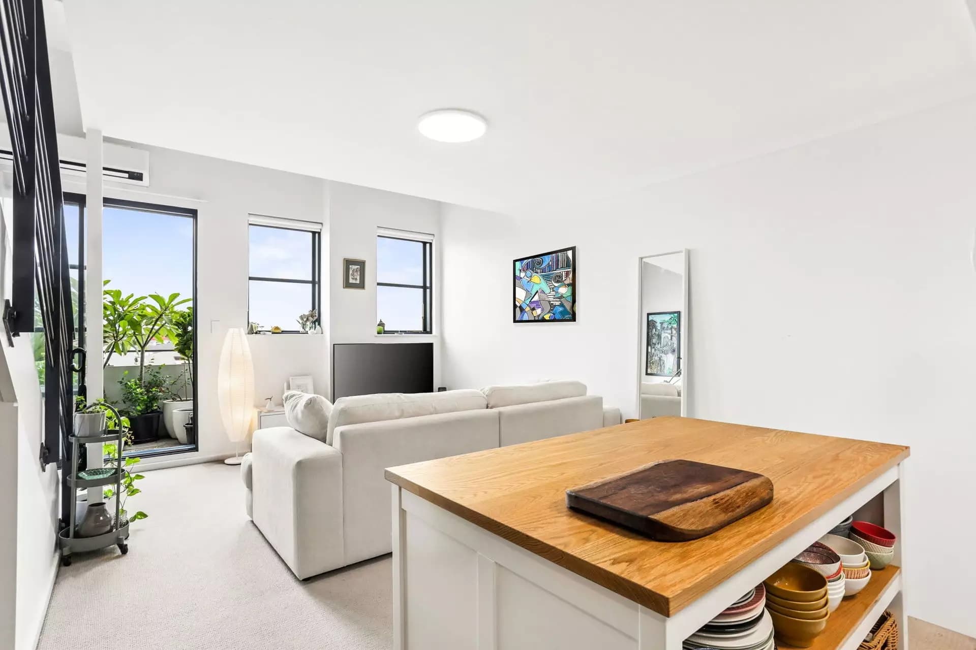 411/1 Phillip Street, Petersham - Thumbnail 4