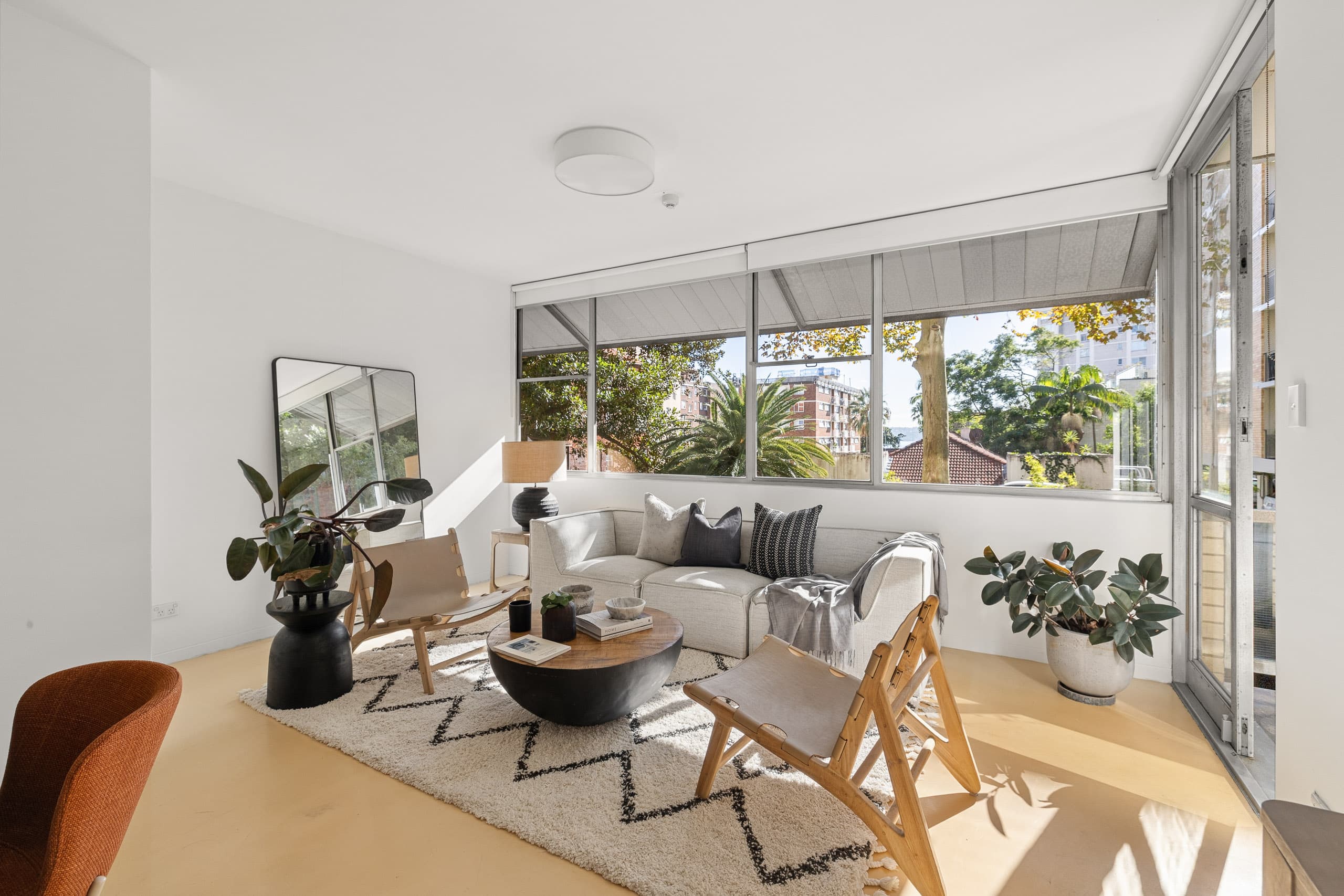 101/12 Ithaca Road, Elizabeth Bay - Image 1