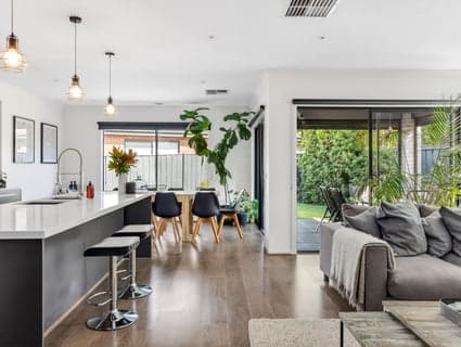 2 Persimmon Way, Aintree - Thumbnail 7