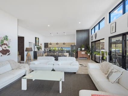178 Mirador Drive, Mirador - Thumbnail 7
