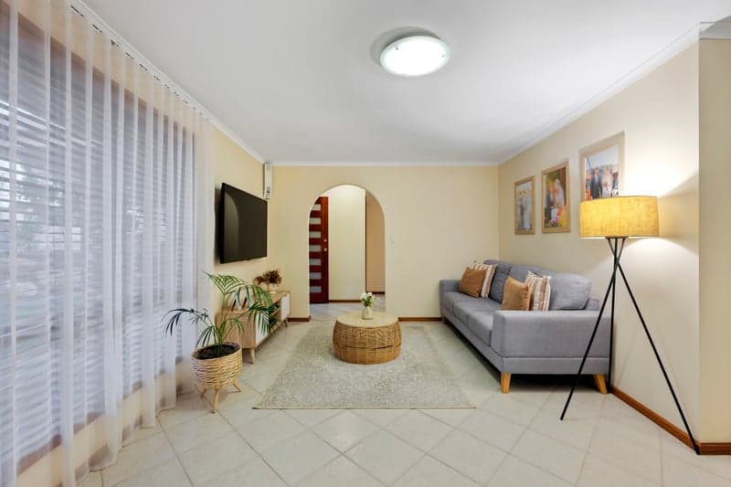 20 Lomalinda Drive, Craigmore - Thumbnail 3