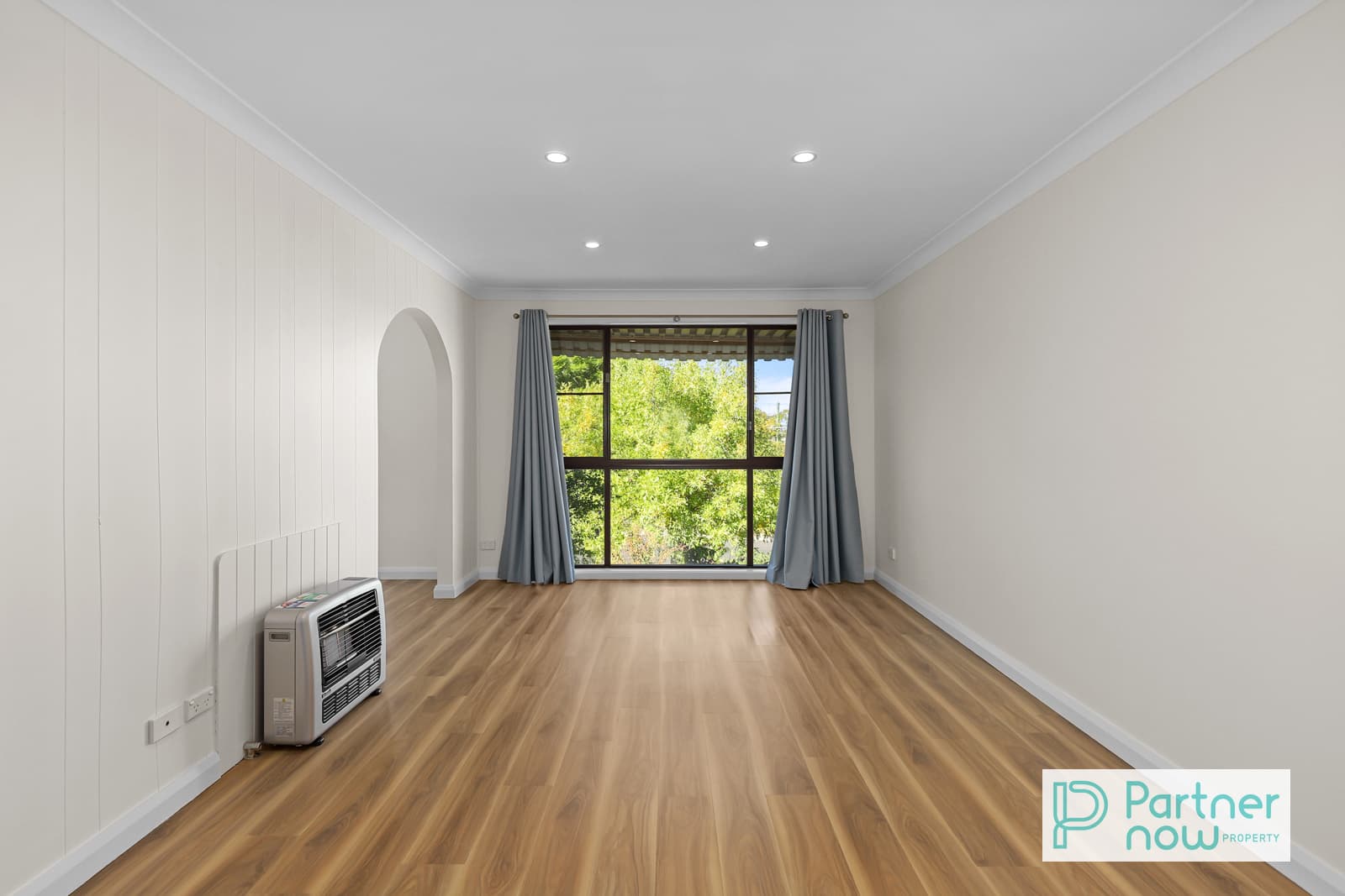 19 Ernest Street, TAMWORTH NSW 2340, Tamworth - Thumbnail 2