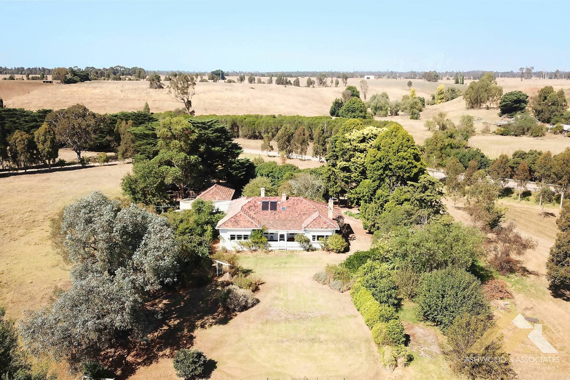 890 Bairnsdale-Dargo Rd, Hillside VIC 3875, Hillside - Thumbnail 2