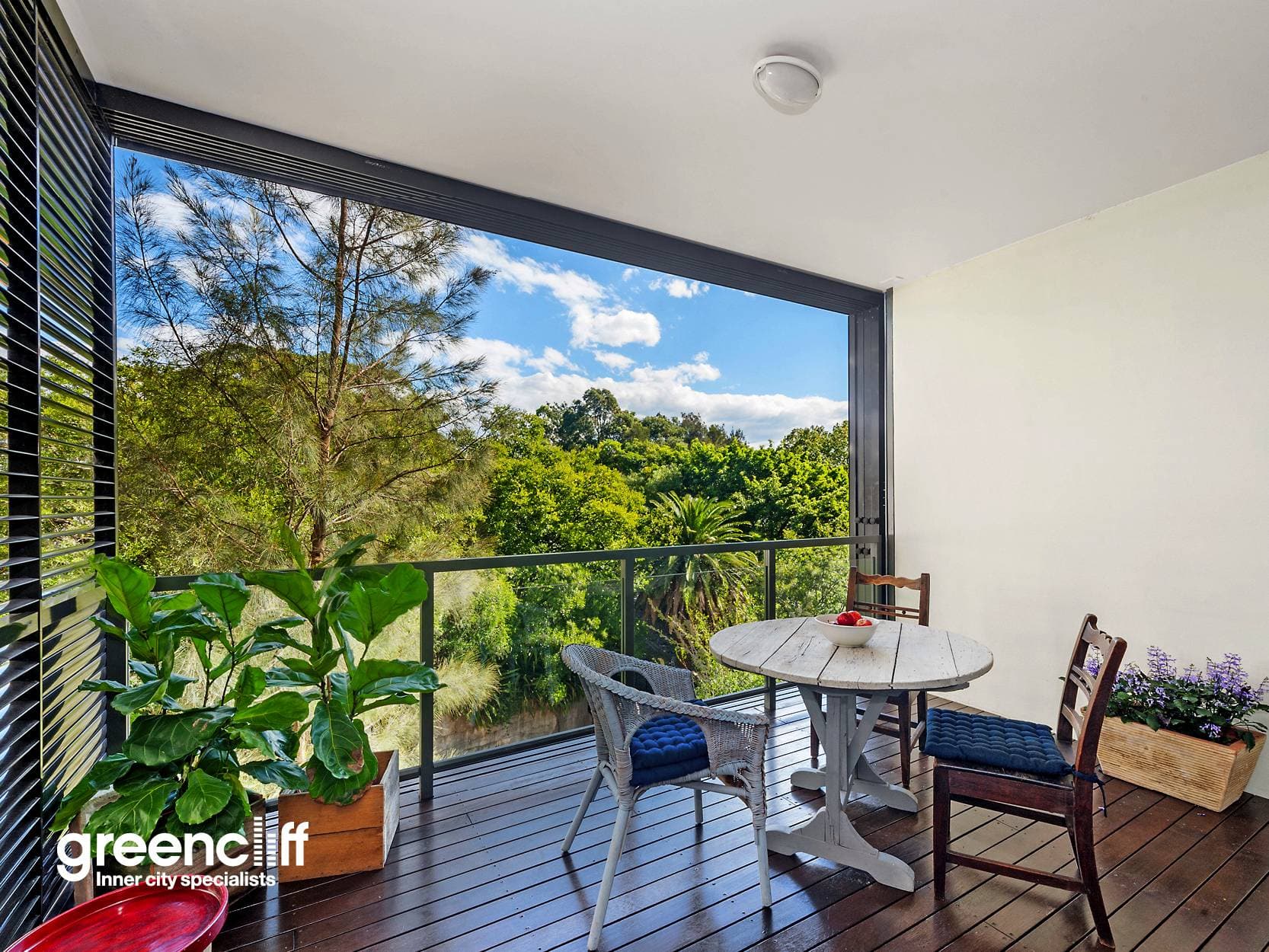 208, 7 Sterling Cct, Camperdown - Image 1