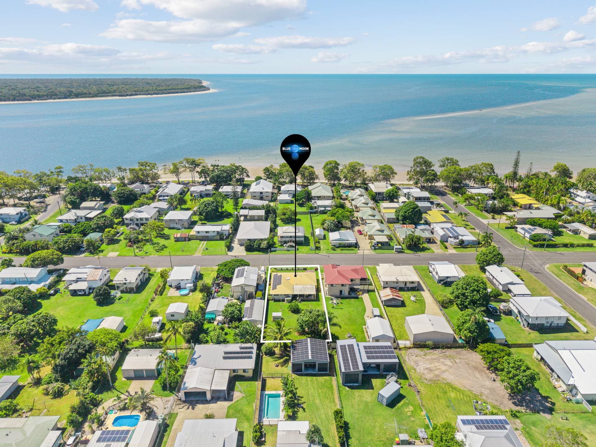 75 Burrum Street, Burrum Heads QLD 4659, Burrum Heads - Thumbnail 2