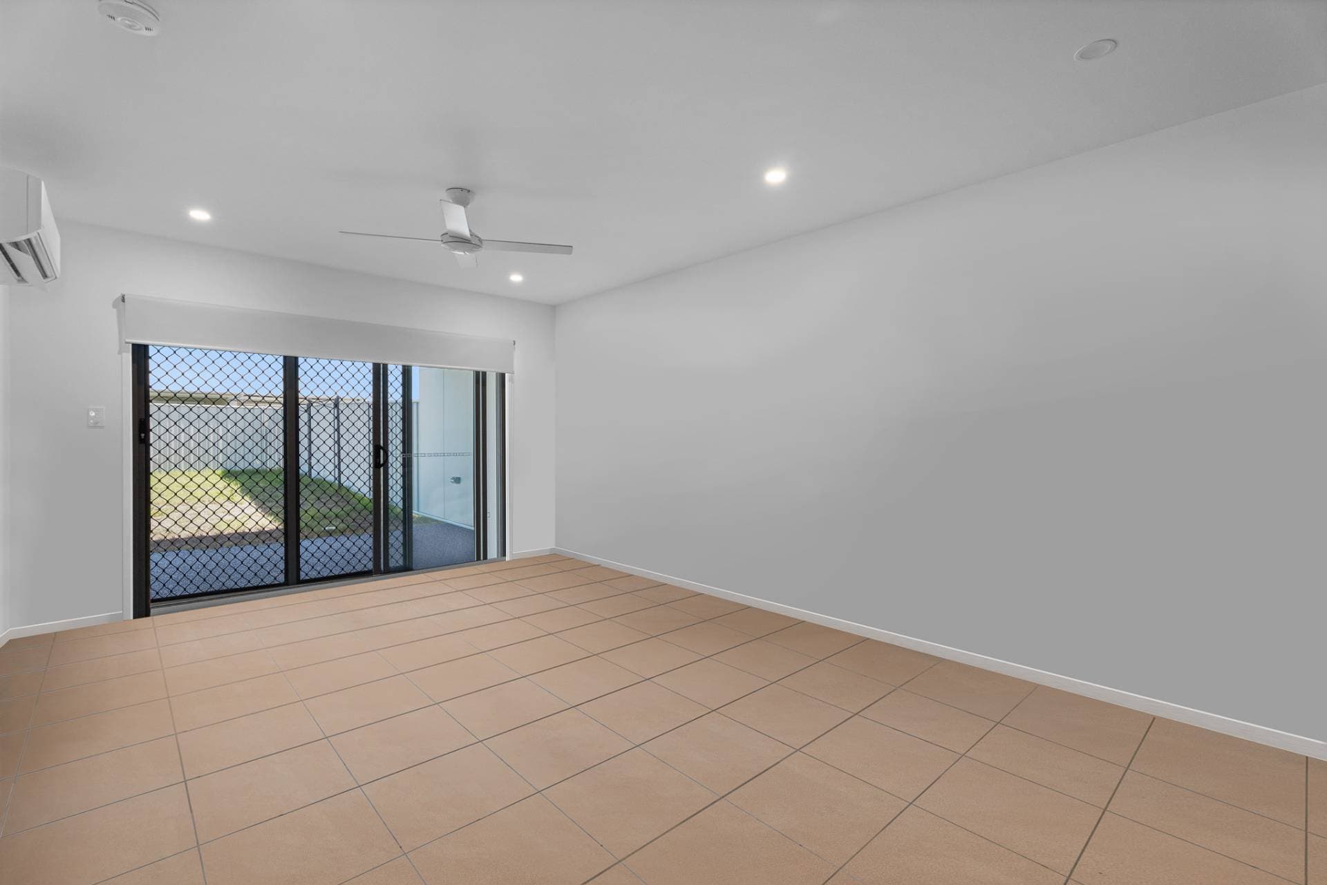 Unit 1, 18 Windward Way, Burrum Heads QLD 4659, Burrum Heads - Thumbnail 4