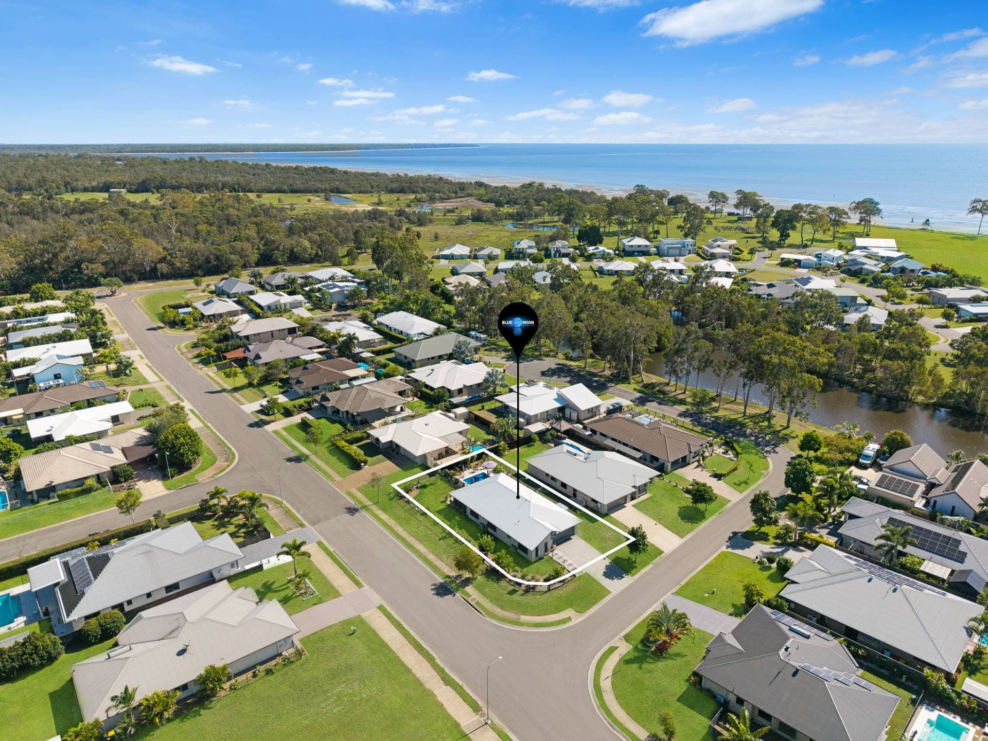 45 Sirenia Drive, Burrum Heads QLD, Burrum Heads - Thumbnail 2