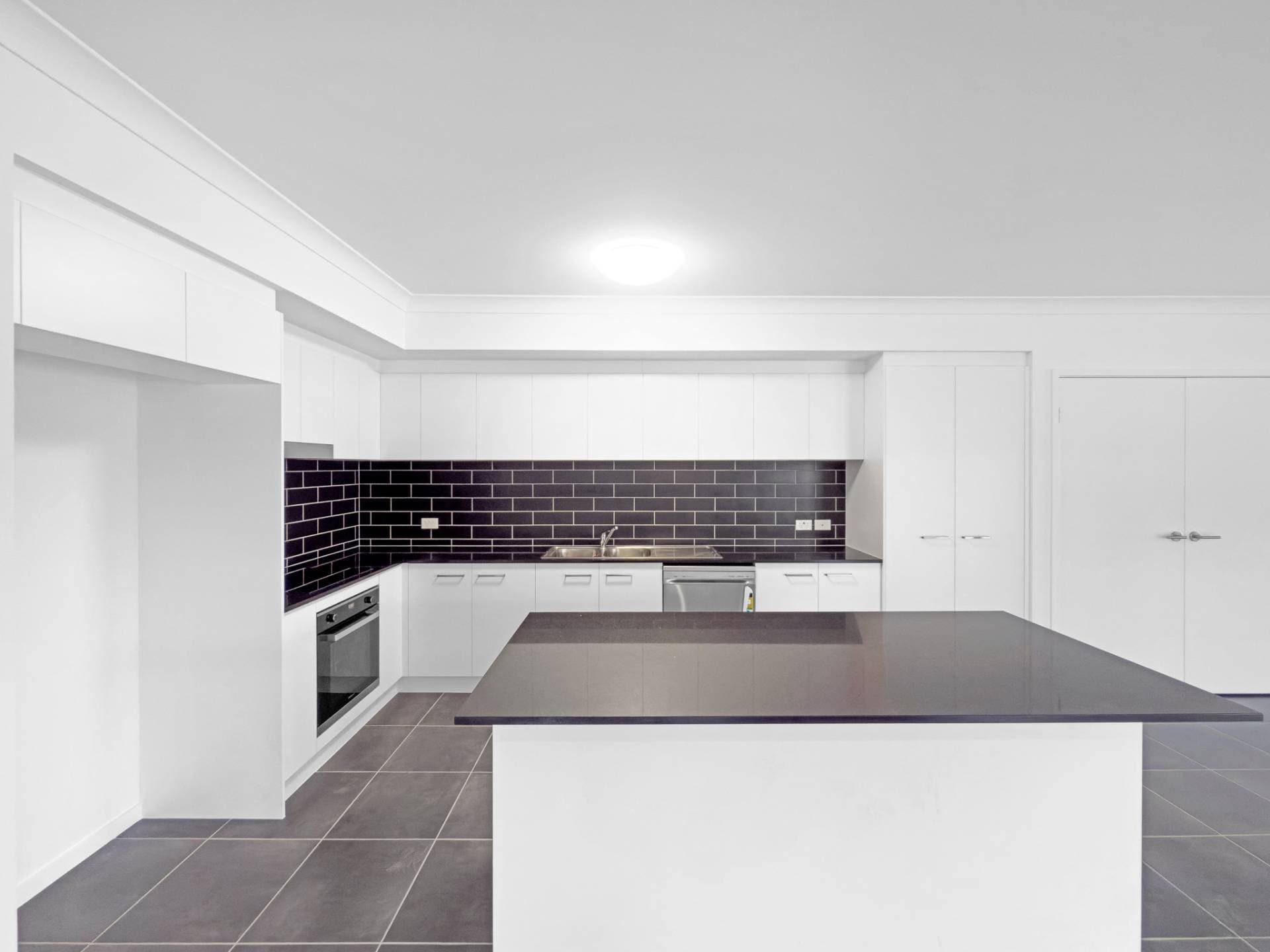 Unit 2, 17 Mustang Way, Burrum Heads QLD 4659, Burrum Heads - Thumbnail 4