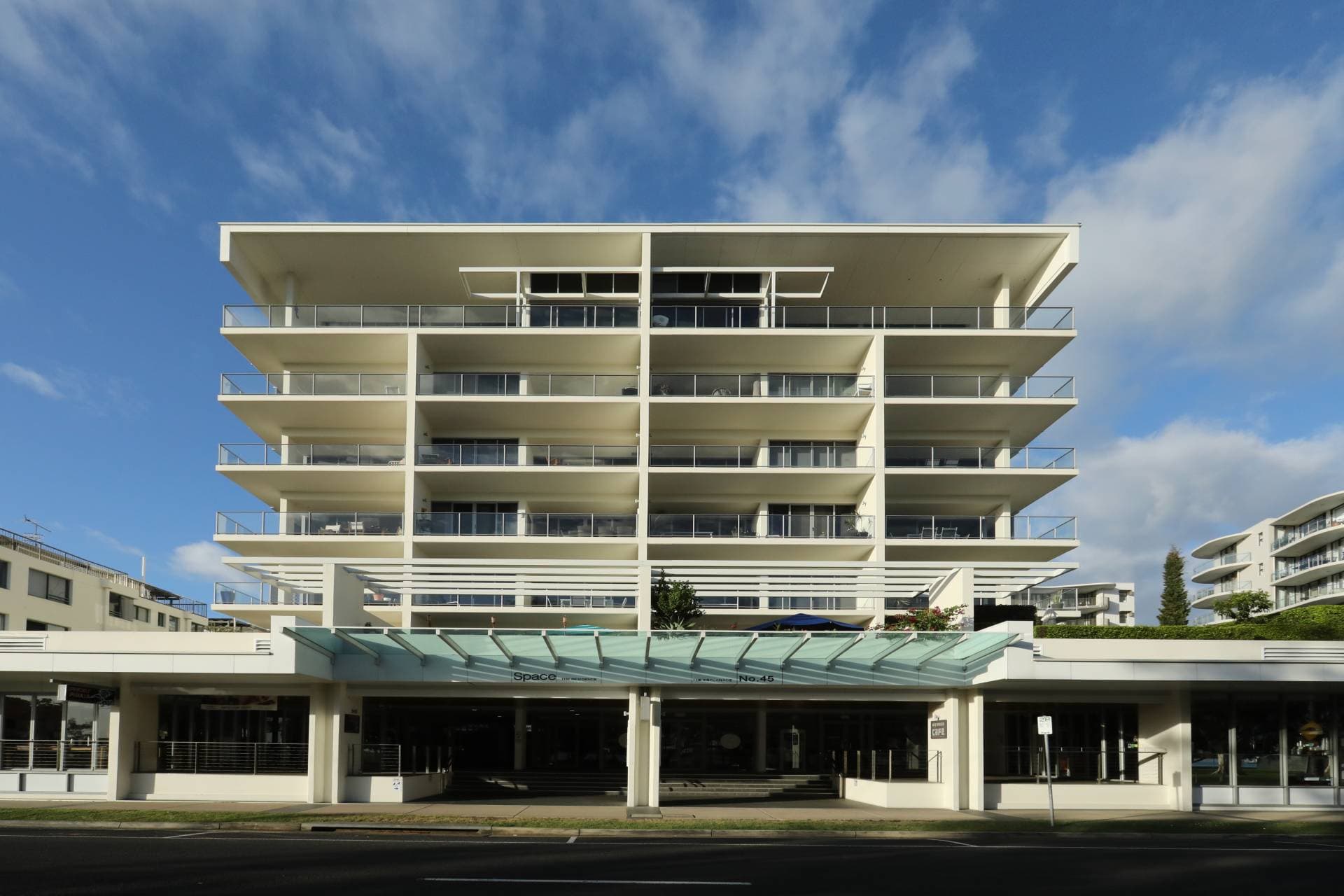 Unit 305, 45-47 The Esplanade, Maroochydore QLD 4558, Maroochydore - Thumbnail 2