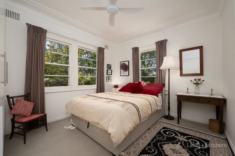 32																										Pitcairn Avenue
														
								Lethbridge Park, NSW 2770, Armidale - Thumbnail 3