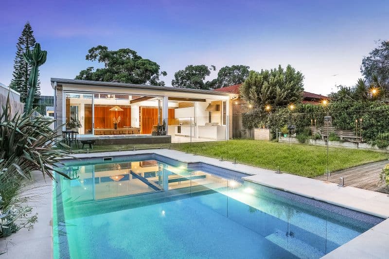 13 Harcourt Parade, Rosebery, Carnes Hill - Image 1