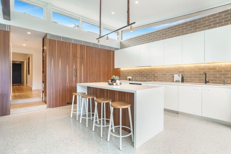 13 Harcourt Parade, Rosebery, Carnes Hill - Thumbnail 2