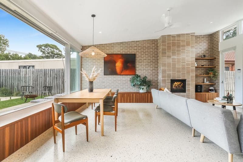 13 Harcourt Parade, Rosebery, Carnes Hill - Thumbnail 3