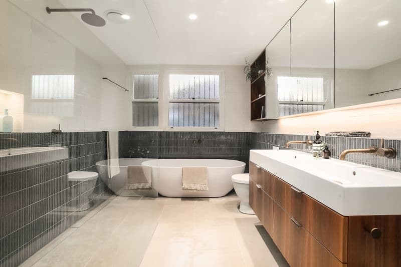 13 Harcourt Parade, Rosebery, Carnes Hill - Thumbnail 6