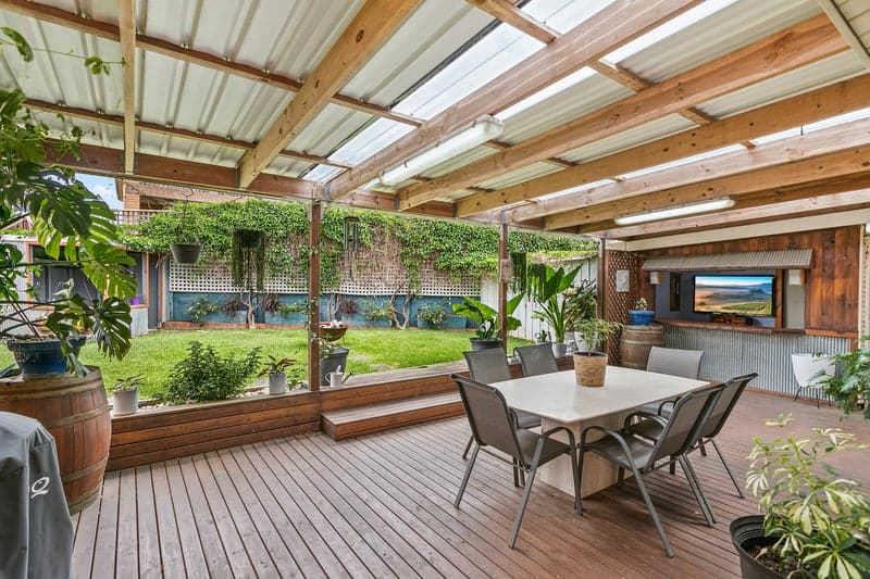 32																										Pitcairn Avenue
														
								Lethbridge Park, NSW 2770, Miranda - Thumbnail 5