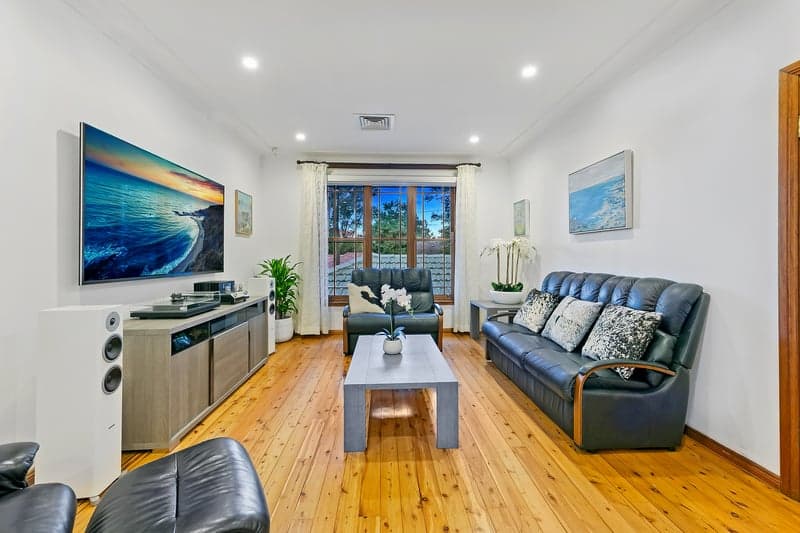 32																										Pitcairn Avenue
														
								Lethbridge Park, NSW 2770, Pennant Hills - Thumbnail 4