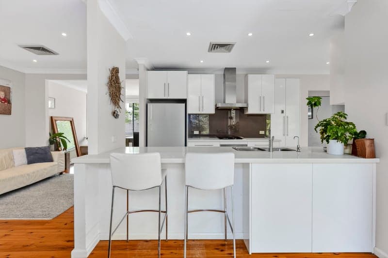 32																										Pitcairn Avenue
														
								Lethbridge Park, NSW 2770, Frenchs Forest - Thumbnail 3