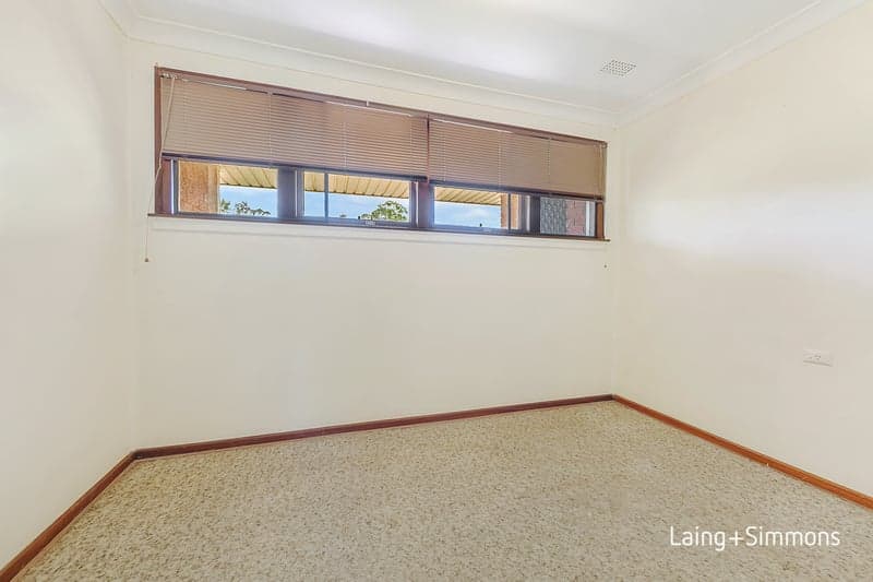 32																										Pitcairn Avenue
														
								Lethbridge Park, NSW 2770, Lethbridge Park - Thumbnail 5
