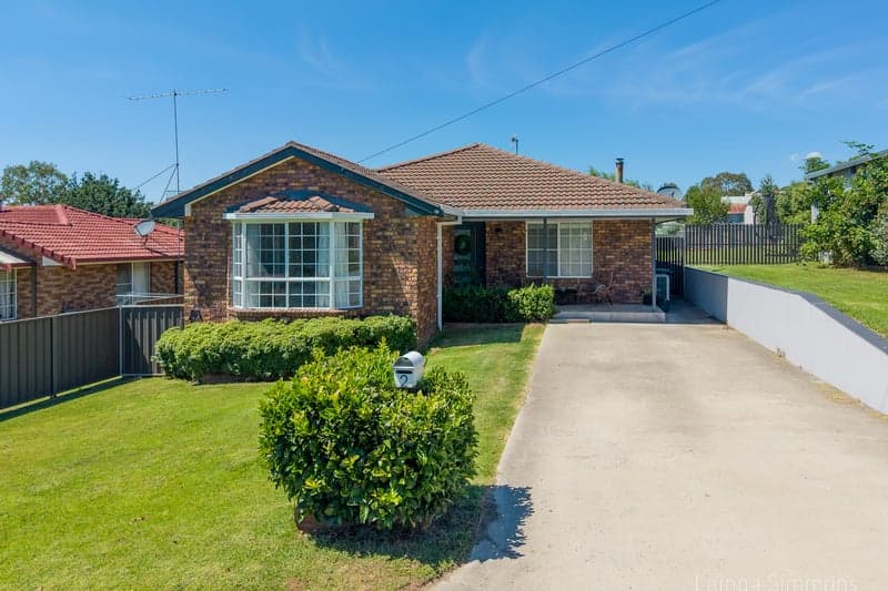 2 Vincent Street, Uralla, Uralla - Image 1