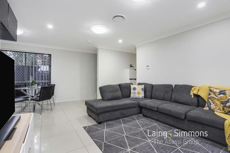 2/30 Australis Drive, Ropes Crossing, Liverpool - Thumbnail 2