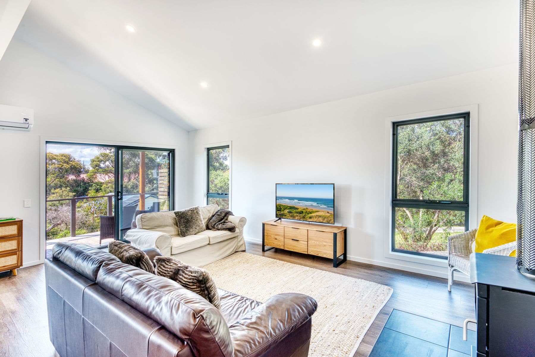 14 Woorak Avenue, Venus Bay, Venus Bay - Thumbnail 3