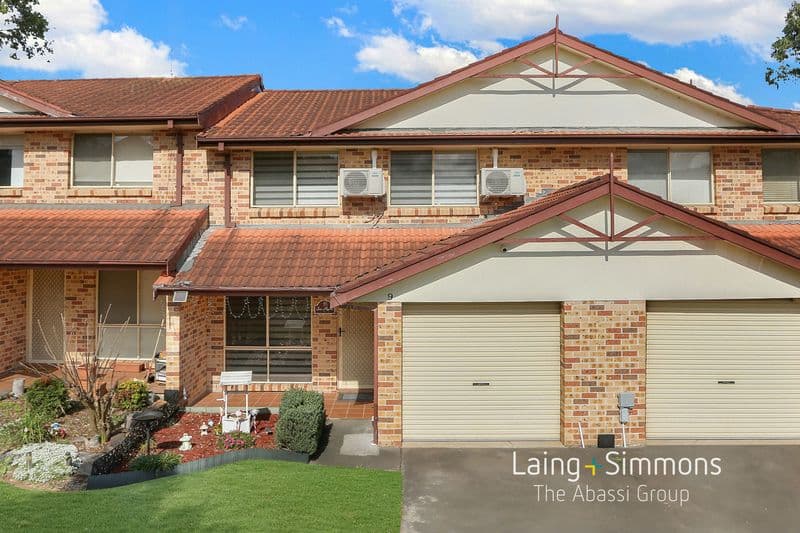 9/2 Bayton Street, Oxley Park, Armidale - Image 1
