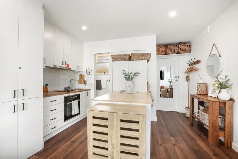 18/2-4 Pine Street, Manly, Ramsgate - Thumbnail 2