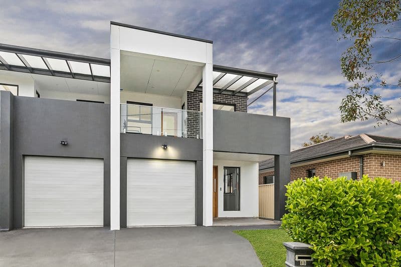 8b Renown Avenue, Miranda, Miranda - Thumbnail 4