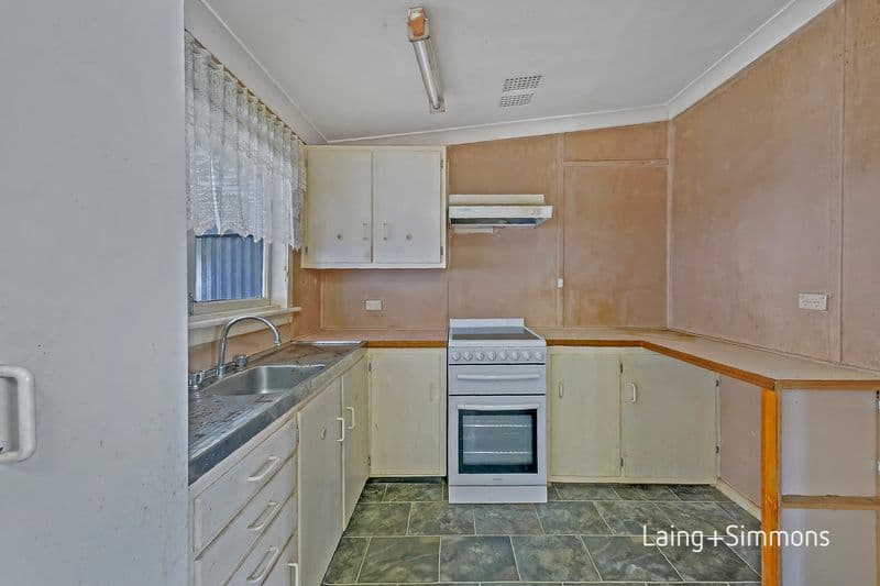 37 Leyte Avenue, Lethbridge Park, Lethbridge Park - Thumbnail 3