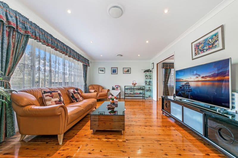 23 Rondelay Drive, Castle Hill, Berambing - Image 1