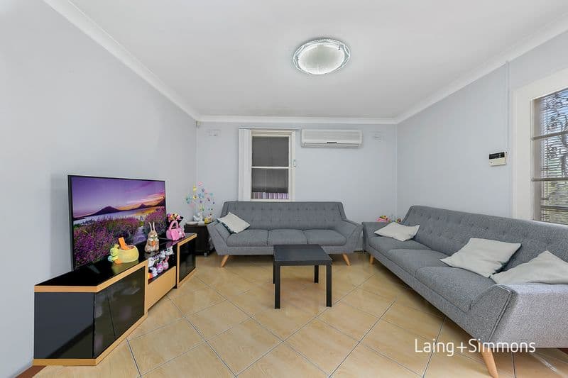 60 & 60a Waikanda Crescent, Whalan, Warriewood - Thumbnail 2