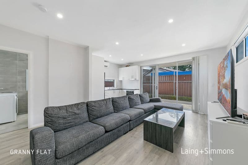 60 & 60a Waikanda Crescent, Whalan, Warriewood - Thumbnail 8
