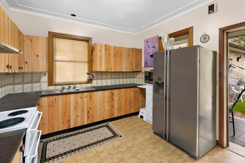 1/7-9																										Frederick Street
														
								Hornsby, NSW 2077, Cundletown - Thumbnail 3