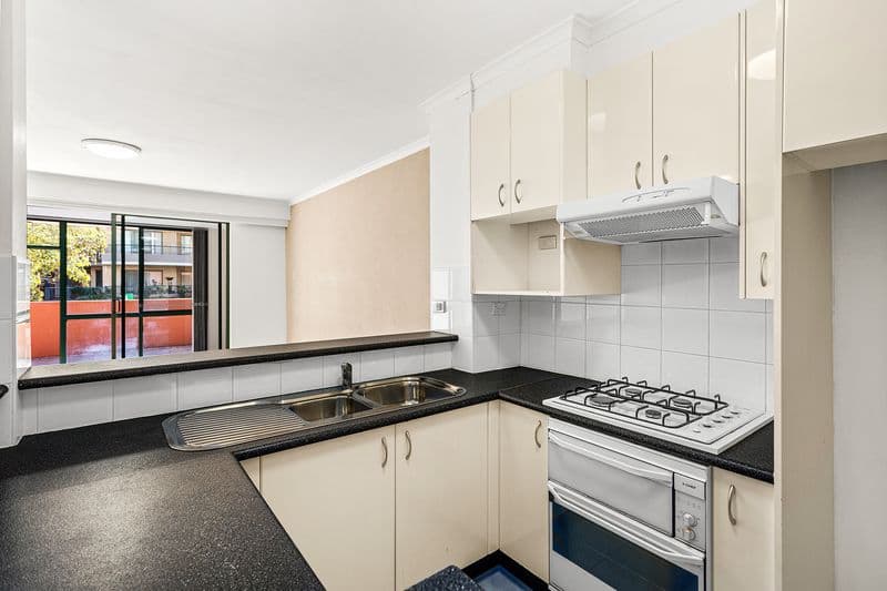 41/8-12 Willock Avenue, Miranda, Miranda - Thumbnail 4