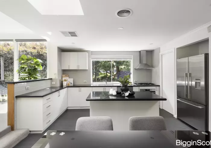 18 Sunset Crescent, Mount Eliza, VIC, Mount Eliza - Thumbnail 6