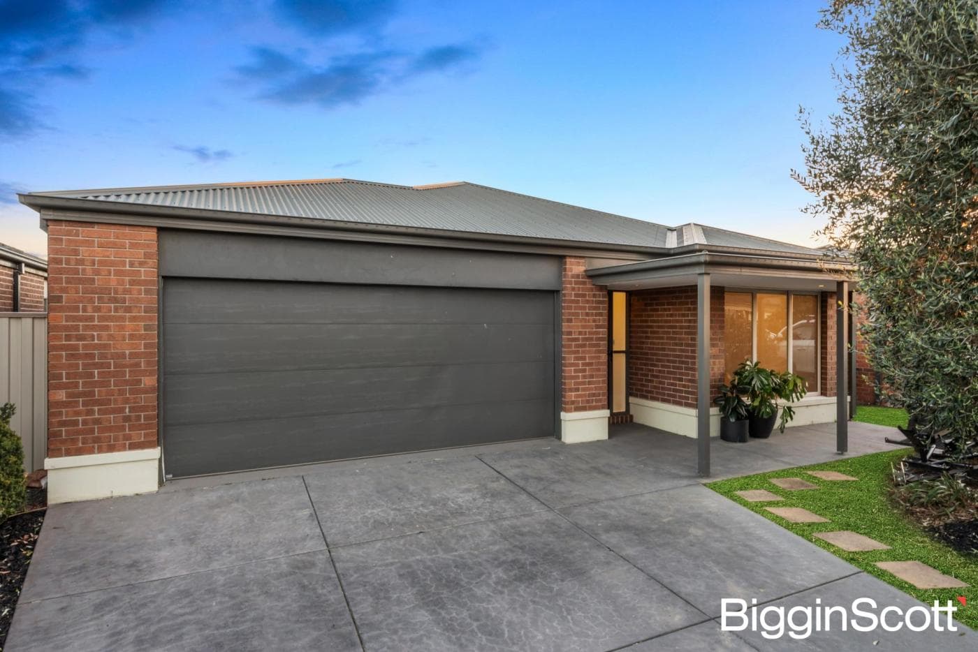 10 Creekview Avenue, Pakenham, VIC, Pakenham - Image 1