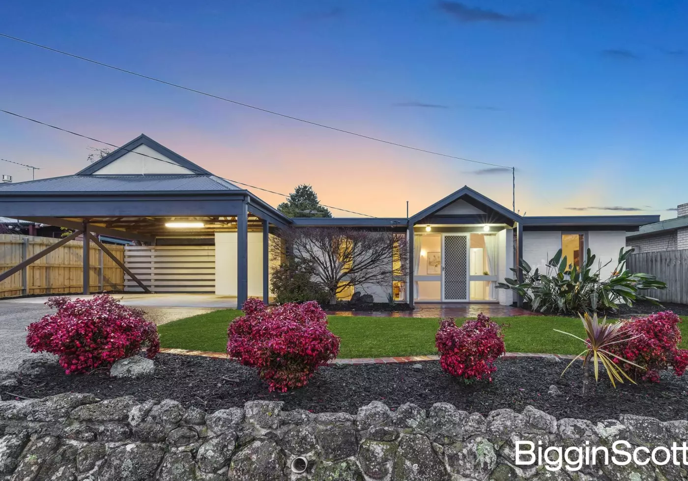 6 Holmes Street, Frankston, VIC, Frankston - Thumbnail 2