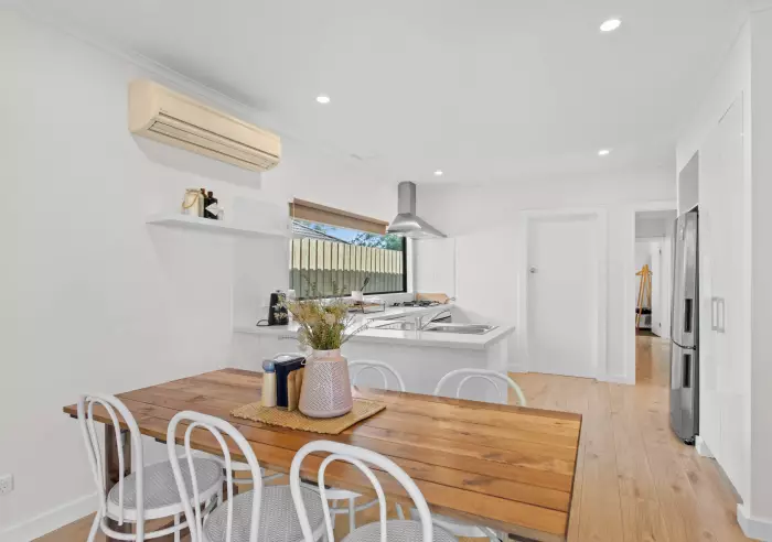 35 Bayside Grove, Seaford, VIC, Seaford - Thumbnail 6