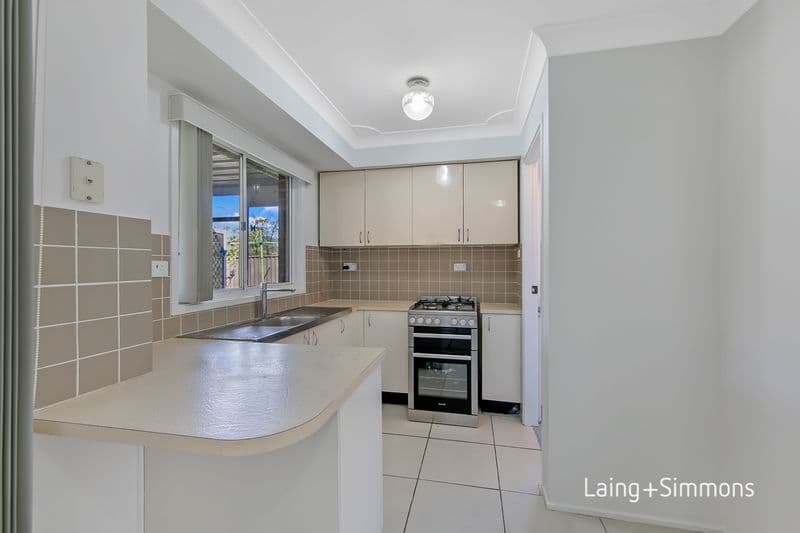 9/2																										Bayton Street
														
								Oxley Park, NSW 2760, Plumpton - Thumbnail 5