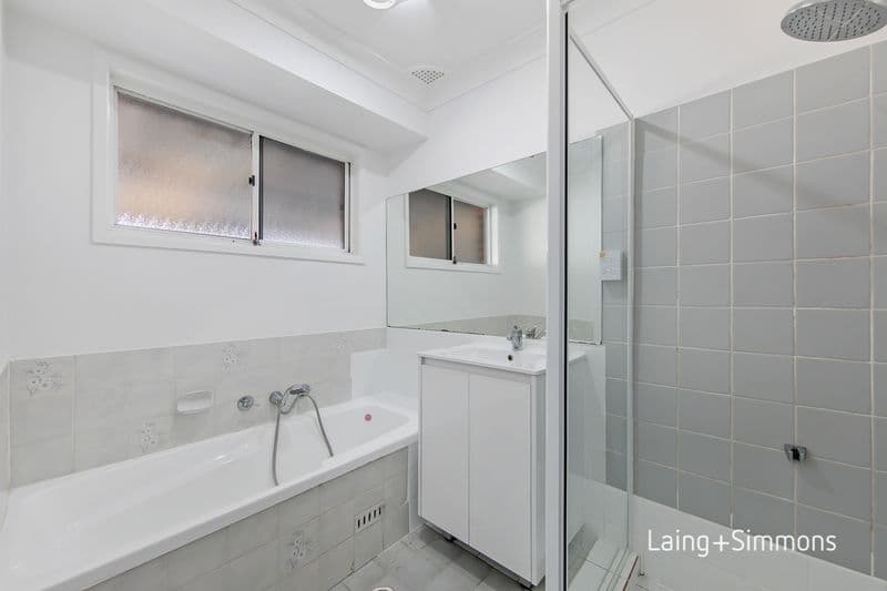 9/2																										Bayton Street
														
								Oxley Park, NSW 2760, Plumpton - Thumbnail 6