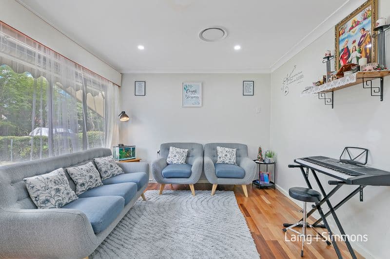 9/2																										Bayton Street
														
								Oxley Park, NSW 2760, Blackett - Thumbnail 2