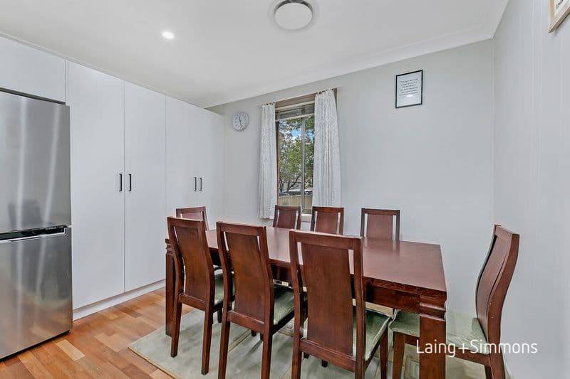 9/2																										Bayton Street
														
								Oxley Park, NSW 2760, Blackett - Thumbnail 5
