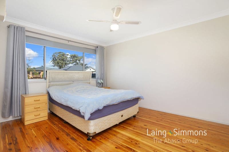 7 Macarthur Drive, St Clair, St Clair - Thumbnail 4