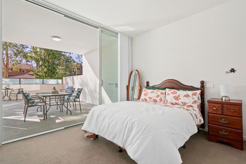 9/2																										Bayton Street
														
								Oxley Park, NSW 2760, Miranda - Thumbnail 4