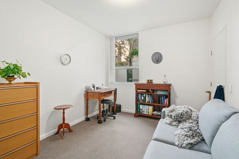 9/2																										Bayton Street
														
								Oxley Park, NSW 2760, Miranda - Thumbnail 6