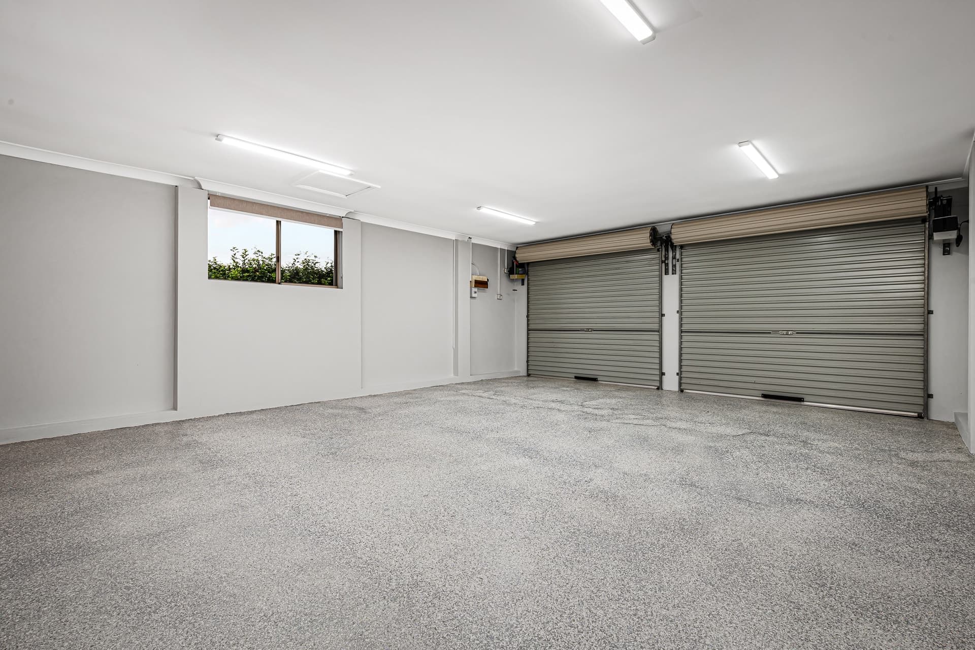 33 Mariner Crescent, Abbotsbury - Thumbnail 2