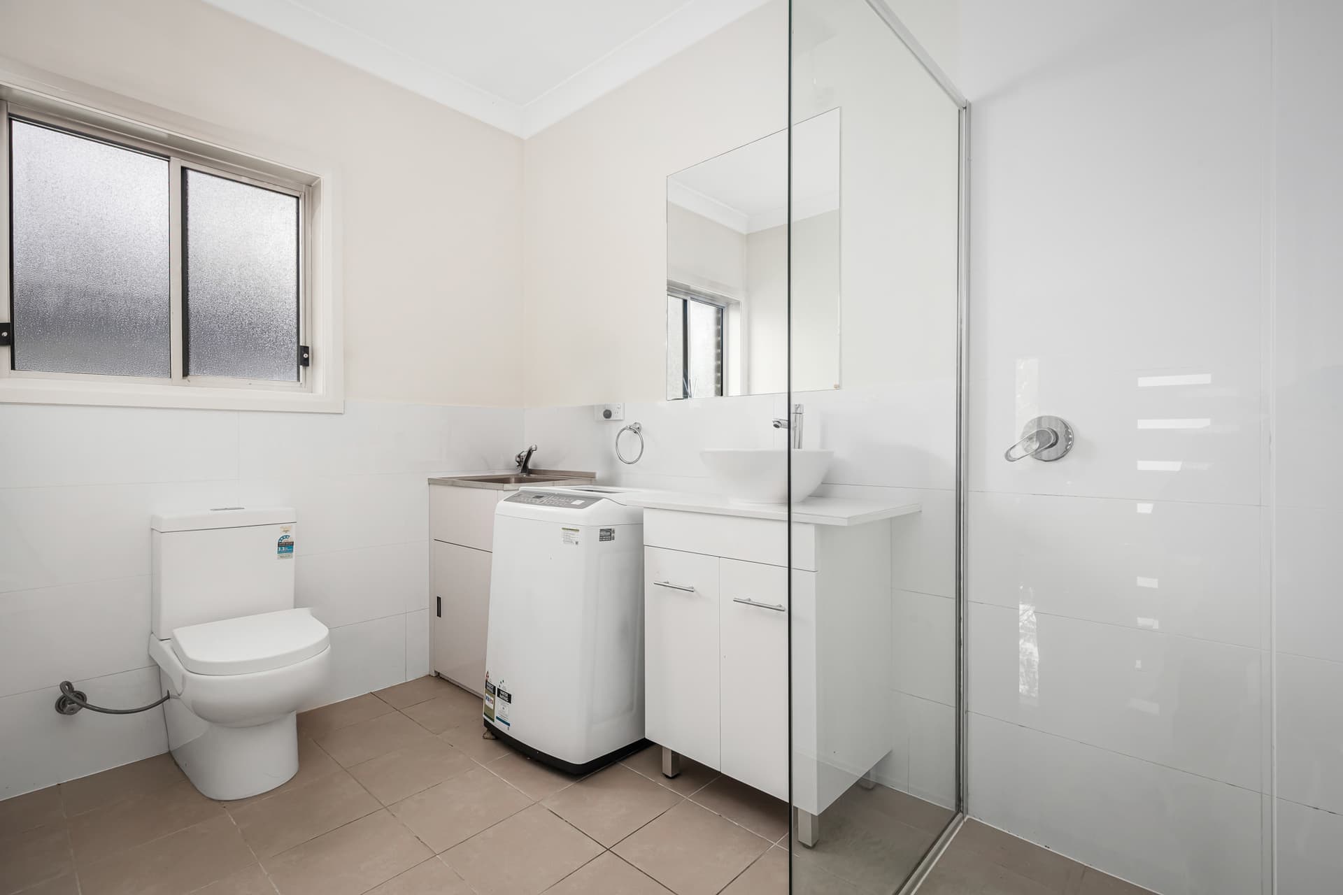 42 & 42a Rodeo Drive, Green Valley - Thumbnail 2