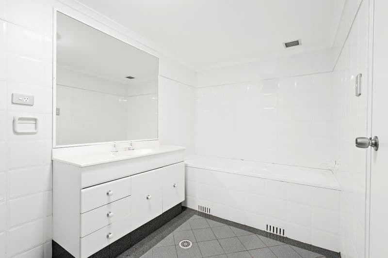 Level 4/7/25-27 Kiora Road, Miranda, Wakeley - Thumbnail 6